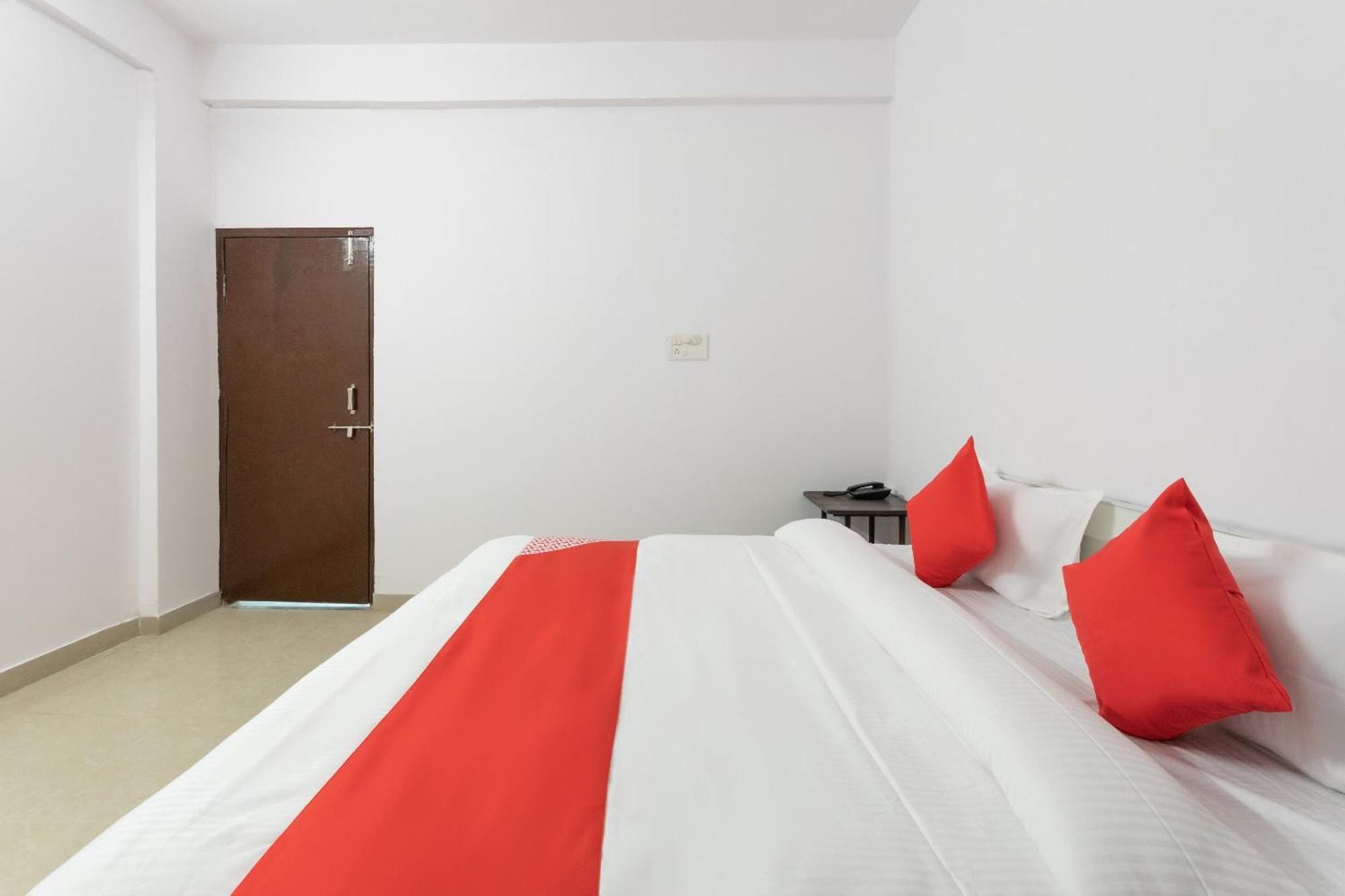 Hotel O Golden Star Bhopal Luaran gambar